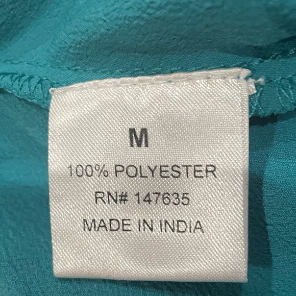 Romeo & Juliet Couture turquoise ruffled crop top with lace up back / M / EUC - Picture 16 of 17